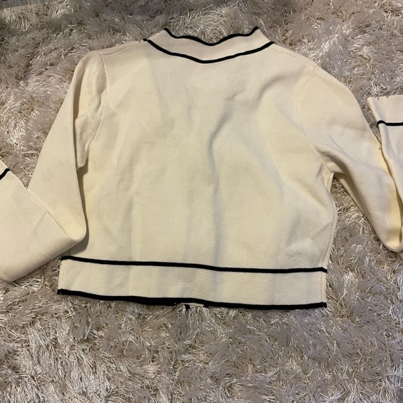 Cardigan - Picture 2 of 2